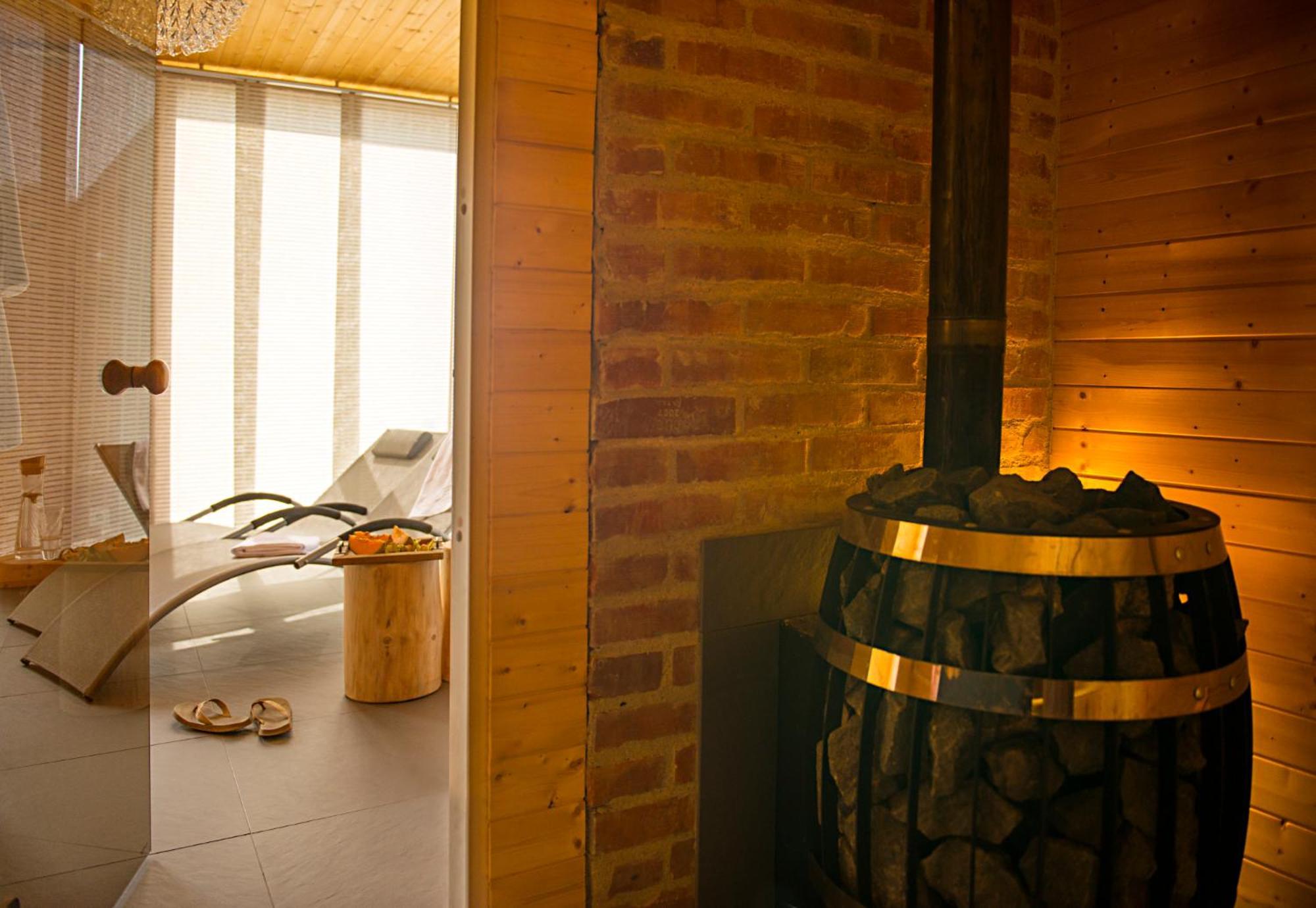 Apartamenty U Harrego I Przy Stawie Spa Z Klimatyzacja, Balia, Sauna, Ogrodem I Parkingiem Kudowa-Zdrój Exterior foto