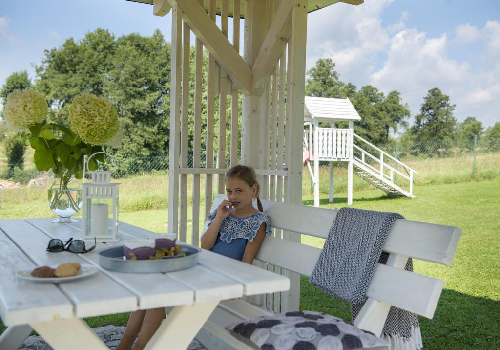 Apartamenty U Harrego I Przy Stawie Spa Z Klimatyzacja, Balia, Sauna, Ogrodem I Parkingiem Kudowa-Zdrój Exterior foto