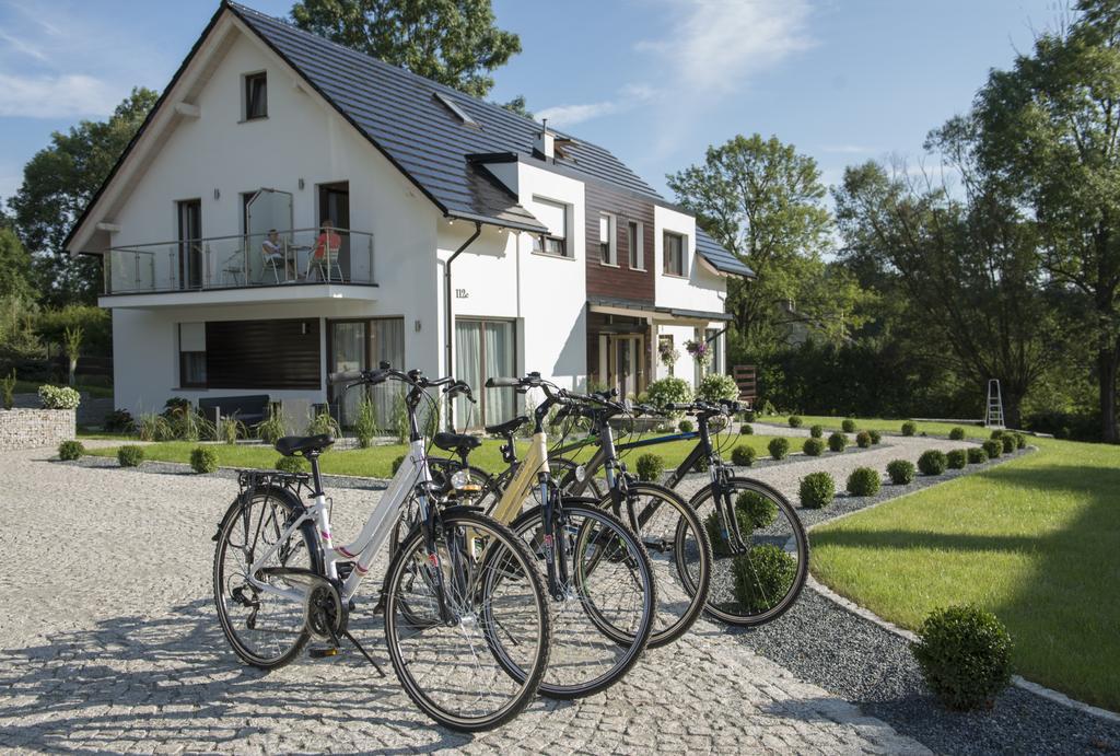 Apartamenty U Harrego I Przy Stawie Spa Z Klimatyzacja, Balia, Sauna, Ogrodem I Parkingiem Kudowa-Zdrój Exterior foto
